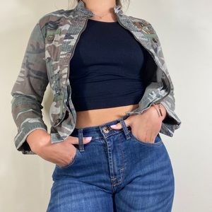 Army jacket with flower embroidery size small